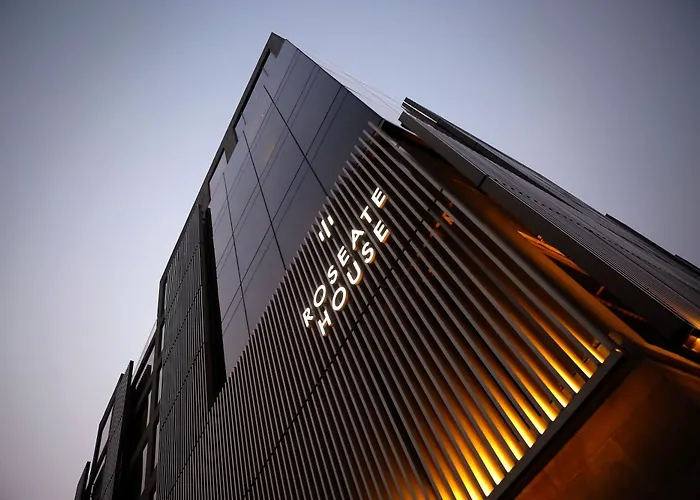 Roseate House New Delhi Hotel